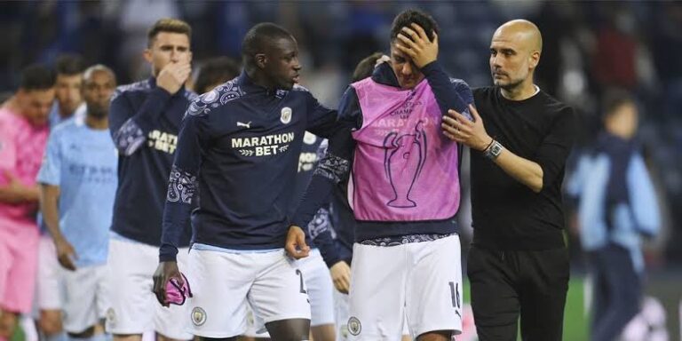 Awan Kelabu di Langit Manchester