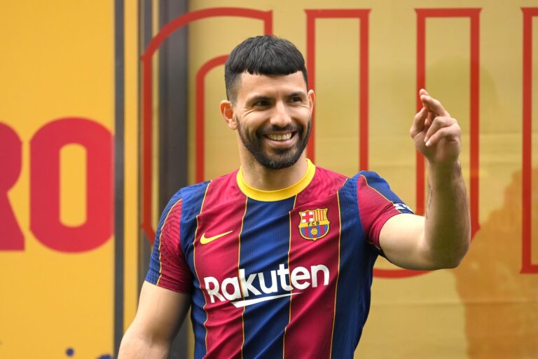 Aquero Ngamuk Ingin Tinggalkan Barca