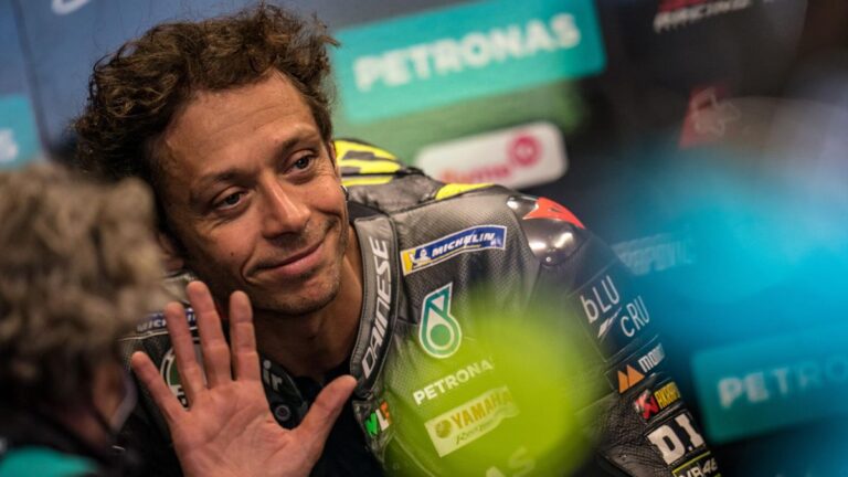 Rossi Pensiun!