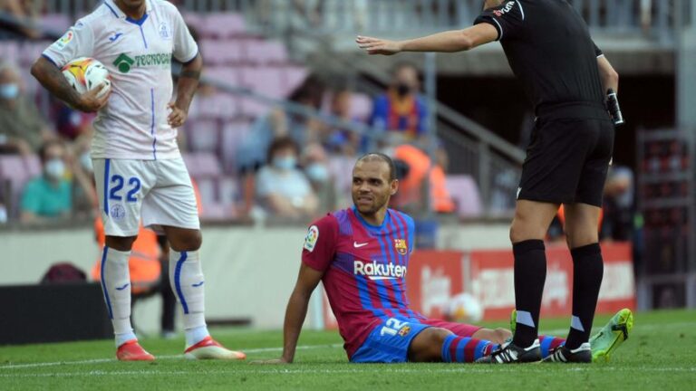 Misi Balas Dendam Barca Terganjal Badai Cedera