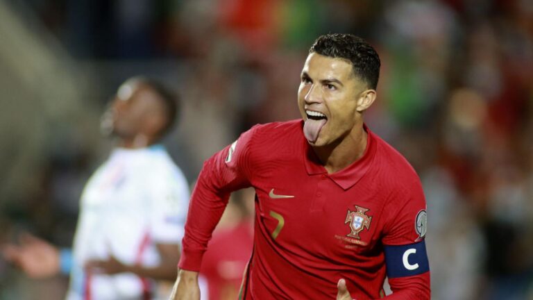 Hattrick Ronaldo Bawa Portugal Kalahkan Luksemburg 5-0