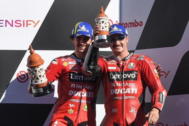 Quartararo Crash, Bagnaia Juarai MotoGP Algarve 2021