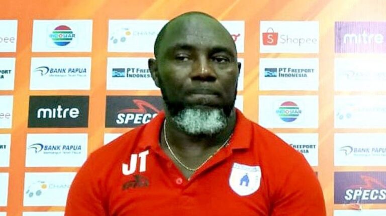 Diambang Degradasi, Persipura Pecat Jacksen Tiago