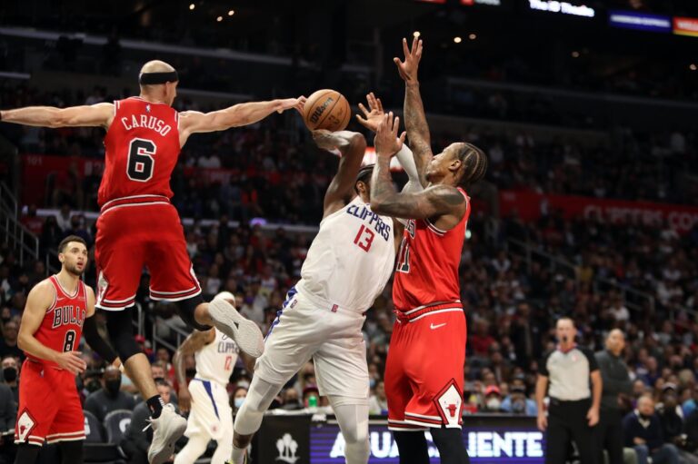 Chicago Bulls Kalahkan LA Lakers 121-103