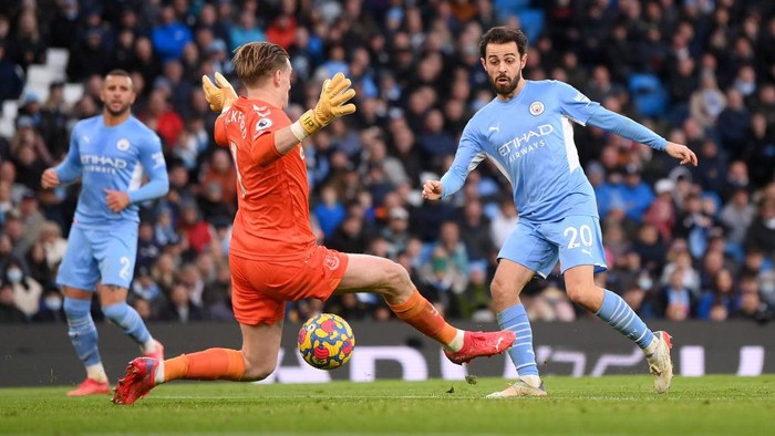 Manchester City Lumat Everton 3-0