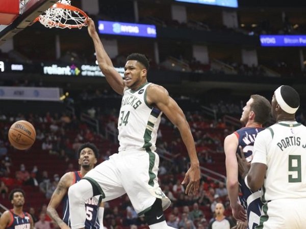 Milwaukee Bucks Kandaskan Houston Rockets 126 -106