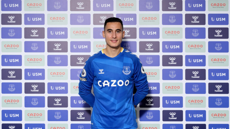 Everton Barter Pemain Dengan Aston Villa