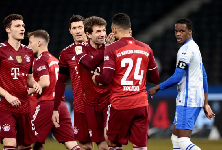 Sikat Berlin, Muenchen Jauhi Dortmund