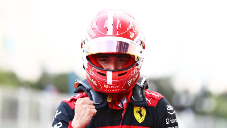 Charles Leclerc Kembali Raih Pole Position