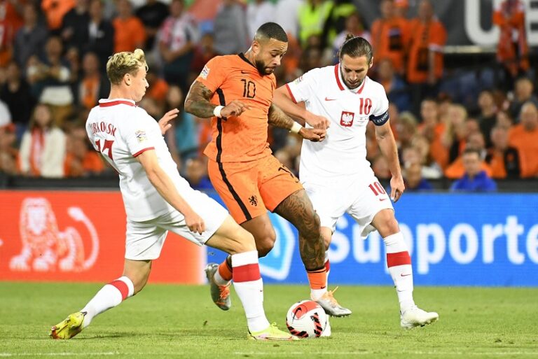 Belanda Ditahan Imbang Polandia 2-2