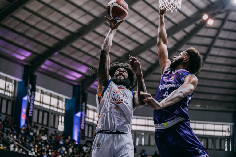 Satria Muda Tim Pertama Lolos Ke Semifinal IBL 2022