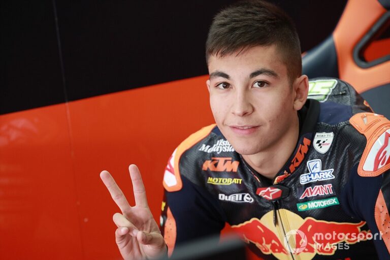 Fernandez Dan Ogura Bersaing Ketat Di Moto2
