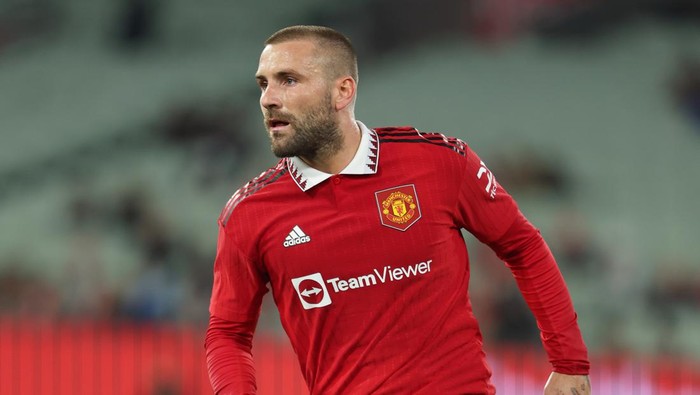 Luke Shaw Sabar Menanti Dipilih Kembali Sebagai Starter