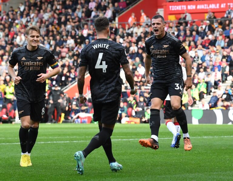 Arsenal Tertahan Southampton