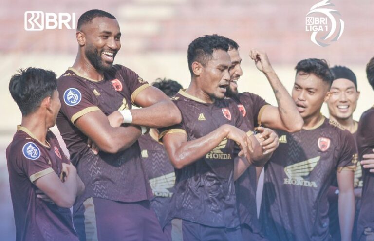 PSM Makassar Gulung Persita Tangerang 3-1