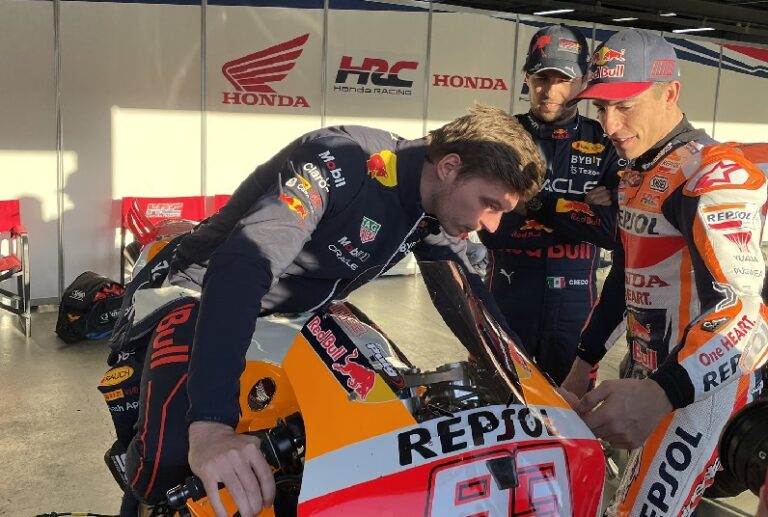 Dilarang Red Bull, Verstappen Pengen Banget  Naik Motor MotoGP