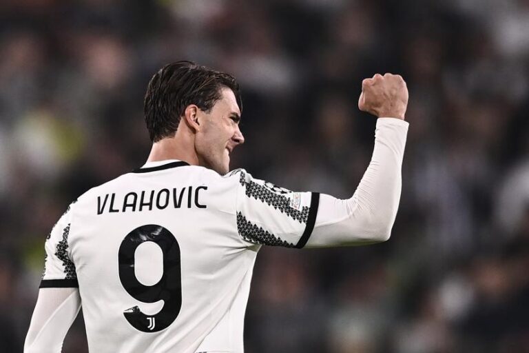 Lepas Ronaldo, MU Punya Daftar Panjang Striker Baru