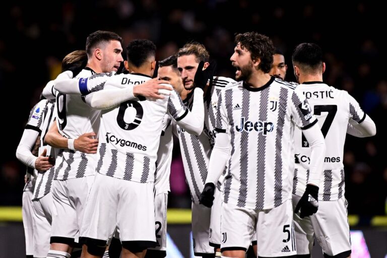 Brace Vlahovic Bawa Juve Kalahkan Salernitana