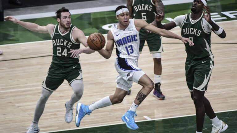 Milwaukee Bucks Tampil Perkasa Atas Orlando Magics