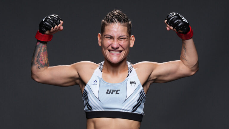 Profil Petarung UFC: Priscila Cachoeira