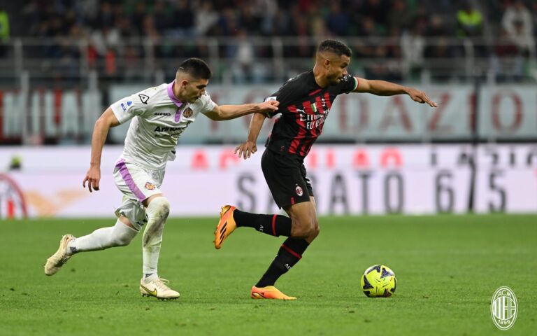 Imbang Lagi, Milan Menjauh Dari Zona Champions Serie A
