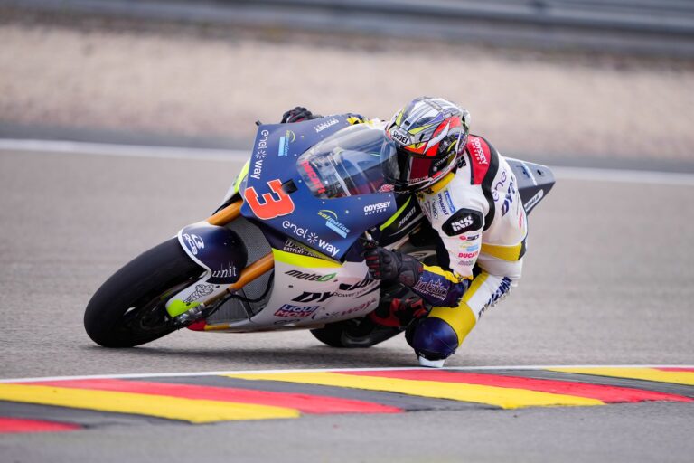 Randy Krummenacher Catatkan Waktu Tercepat Di F2 MotoE