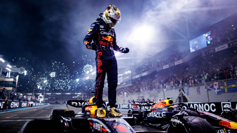 Verstappen Balapan Seorang Diri Tanpa Ada Rival Yang Mampu Mendekatinya