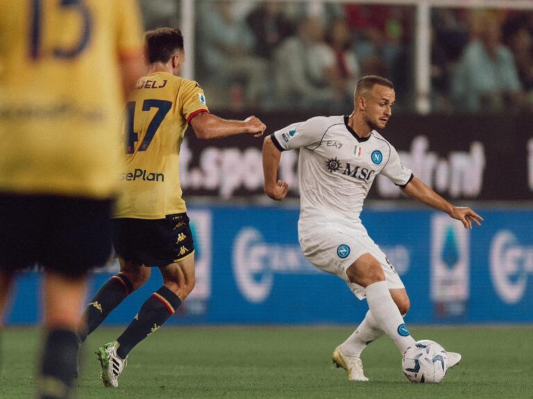 Napoli Mulai Hadapi Rintangan Untuk Pertahanan Gelar