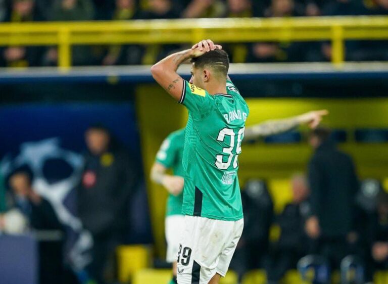 Disikat Dortmund, Newcastle Jadi Juru Kunci Grup F