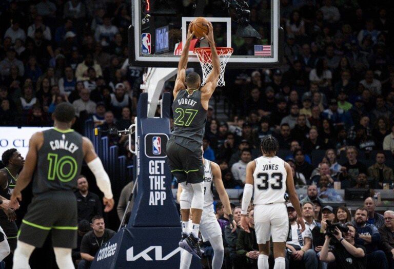 San Antonio Spurs Kalah 94-102 Dari Minnesota Timberwolves