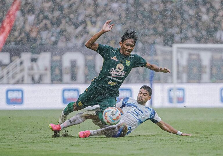 Persebaya Ditahan Imbang PSIS Semarang