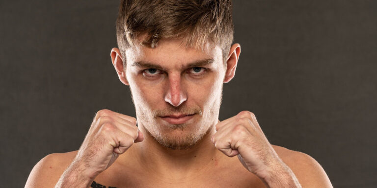 Kai Stewart: Dari Seniman Bela Diri Campuran ke Juara BKFC