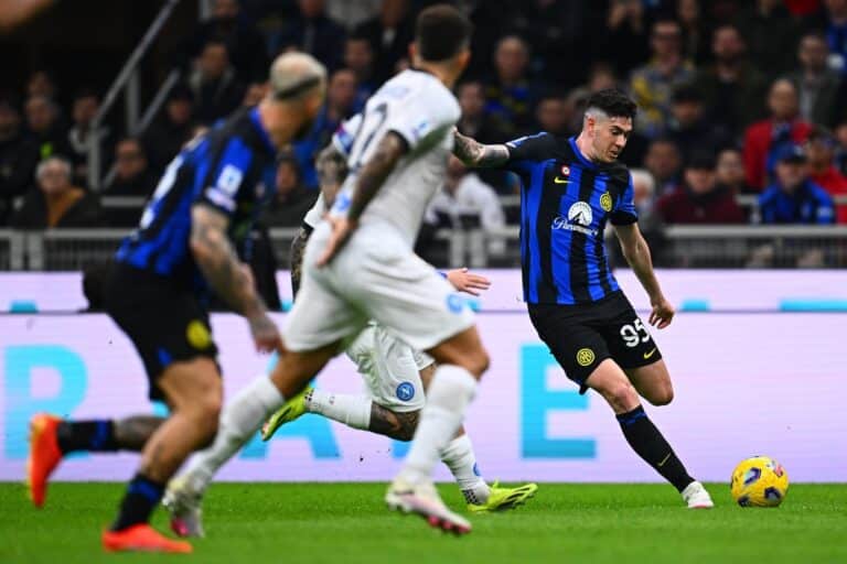 Inter Dan Napoli Bermain Imbang