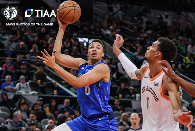Kyrie Irving Bawa Mavericks Kalahkan San Antonio Spurs