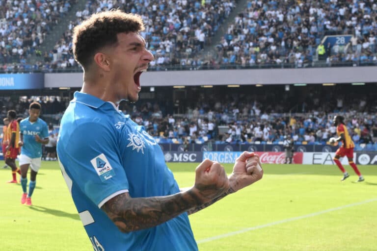 Napoli Susah Payah Taklukkan Lecce