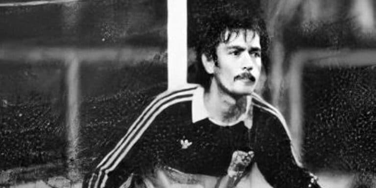 Ponirin Meka: Kiper Legenda Timnas Indonesia