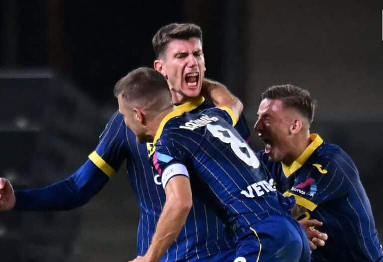 Verona Taklukkan AS Roma