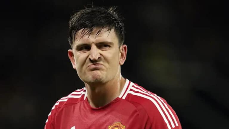Harry Maguire Dipertahankan Amorim