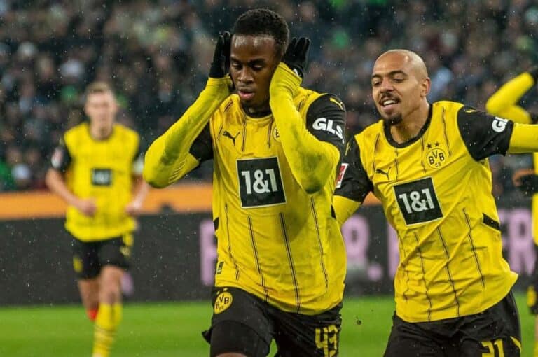 Gladbach Berbagi Angka Dengan Dortmund