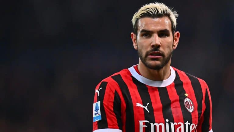Tawaran Fantastis Bagi Theo Hernandez