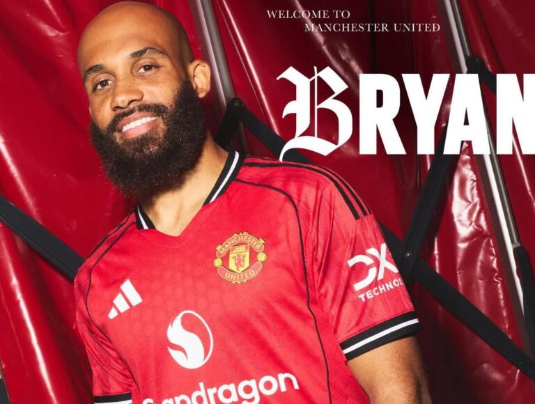 Bryan Mbuemo Resmi Diperkenalkan Oleh Manchester United