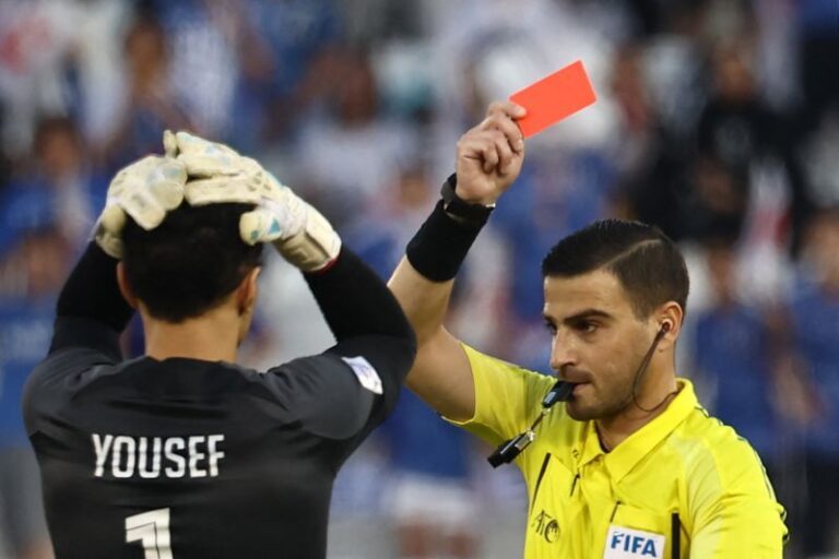Kartu Merah Tercepat Dalam Sejarah Sepak Bola