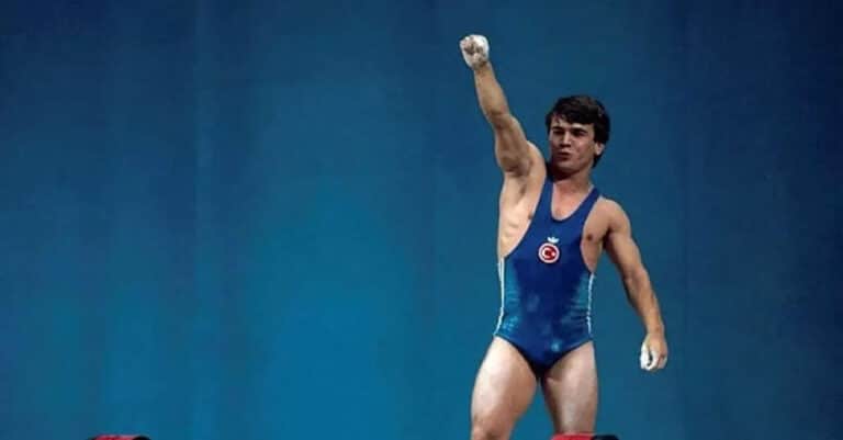 Naim Süleymanoğlu: Legenda Angkat Besi Turki