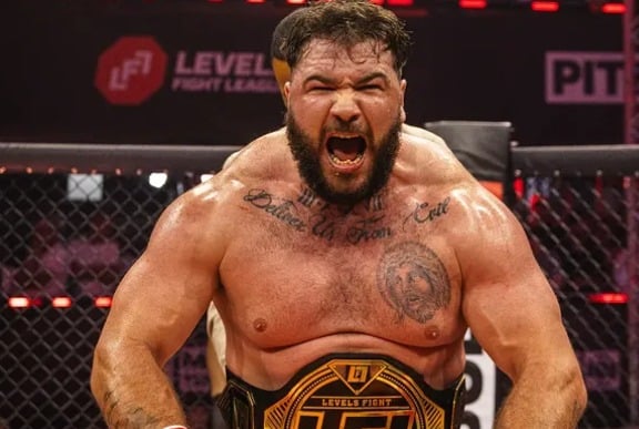Louie Sutherland “The Vanilla Gorilla”: Petarung Heavyweight UFC