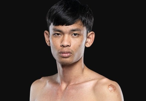 Yodseksan Rodsuayjajed, Bintang Muda Muay Thai