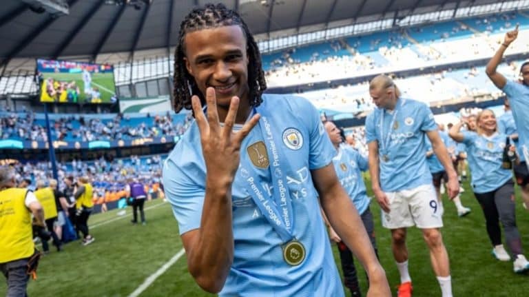 Manchester City Siap Obral Harga Jual Nathan Ake