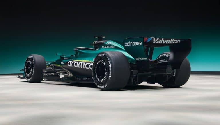 Aston Martin Pamerkan Livery Baru Di Arab Saudi