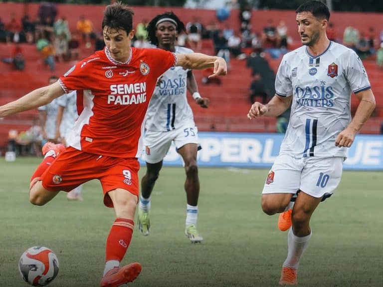 Semen Padang Terjebak Di Zona Merah Usai Digebuk Persijap