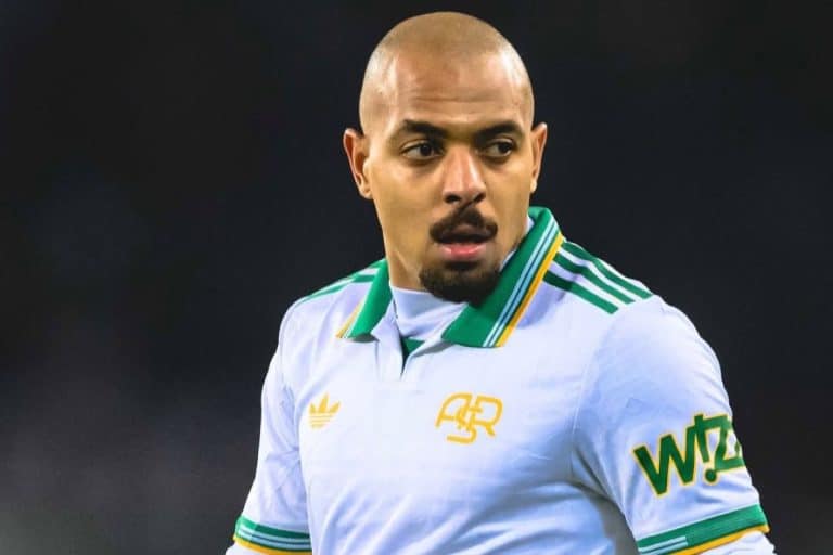 AS Roma Permanenkan Donyell Malen