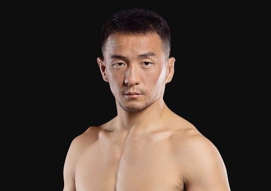 Amarsanaa Tsogookhuu: Petarung MMA Mongolia
